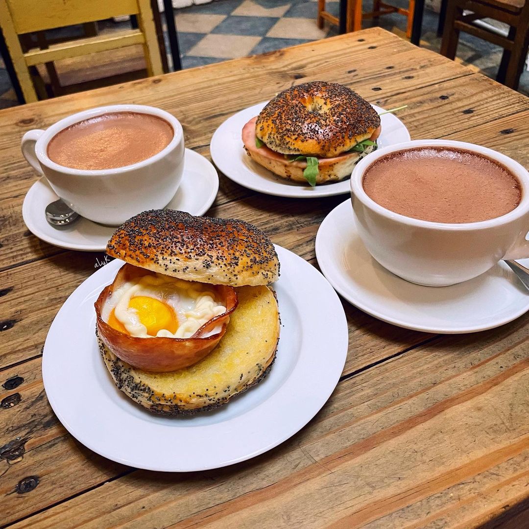 Breakfast Cafes Penang - mugshot bagels