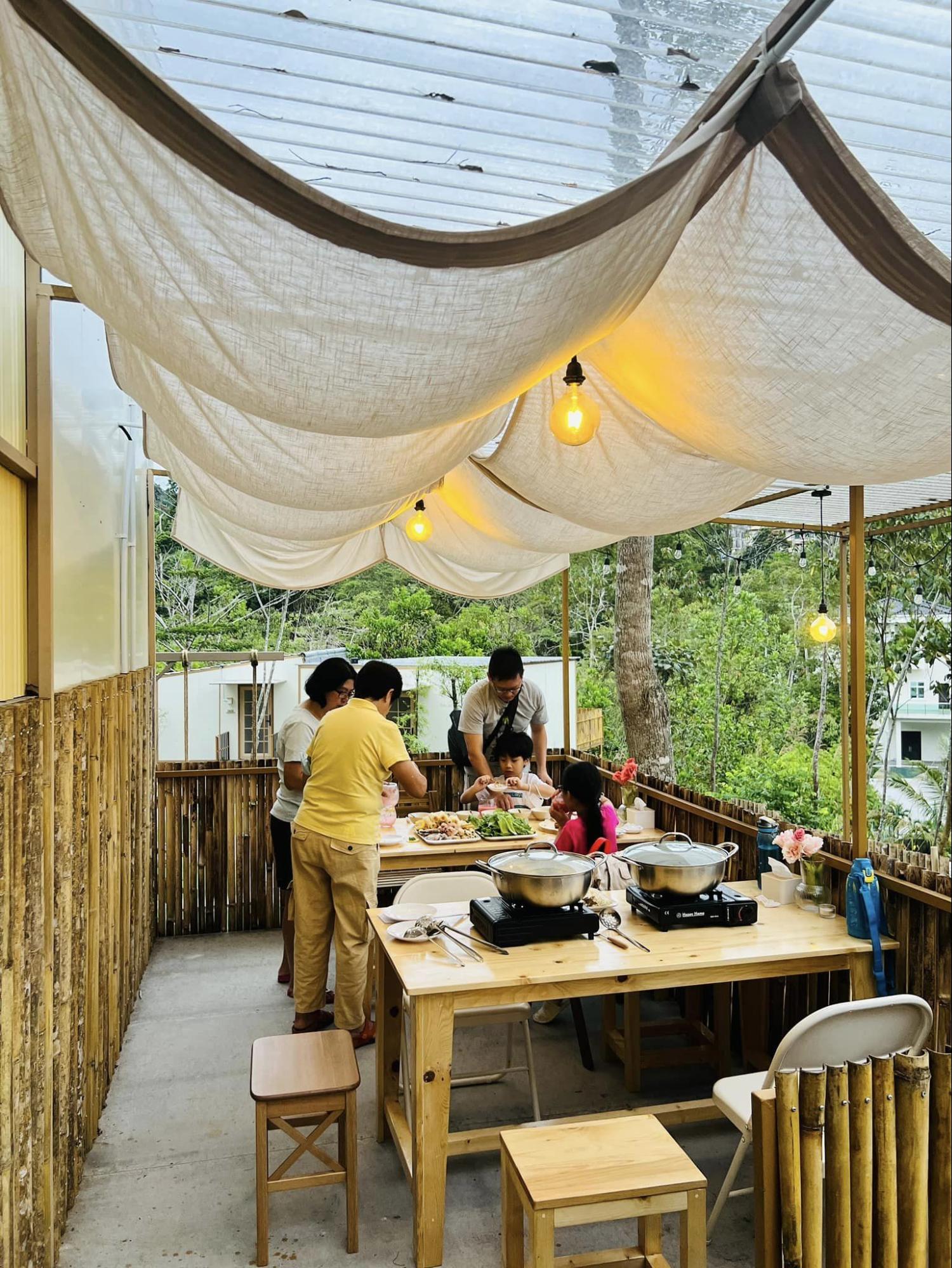 Kireina Genting Villa - cafe