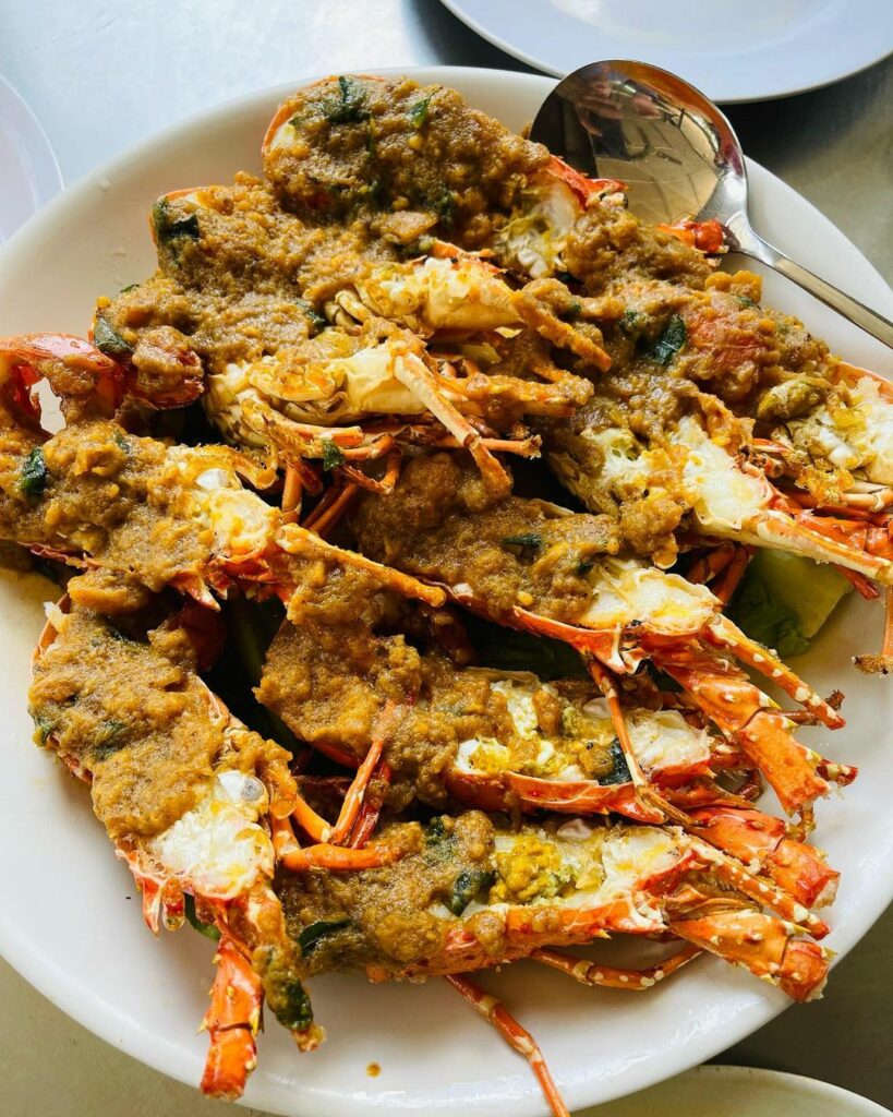 8 Seafood Restaurants In Johor Bahru To Feast On Crabs, Lobsters & Fish