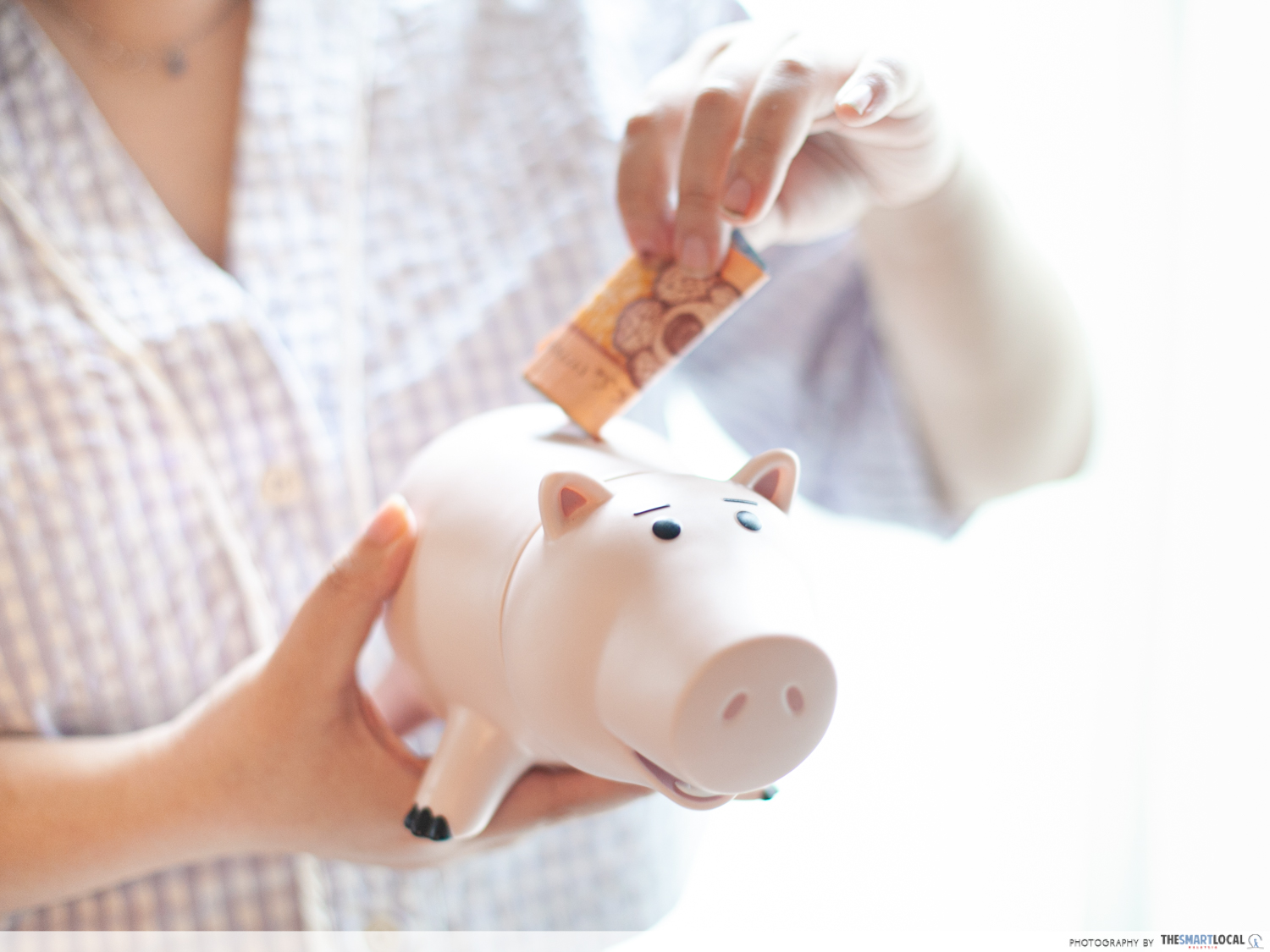 Money-saving hacks for Malaysians - piggy bank