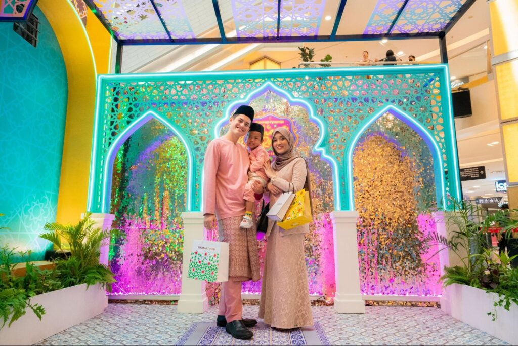 Sunway Malls Have Interactive Light-Up Decor This Raya 2023