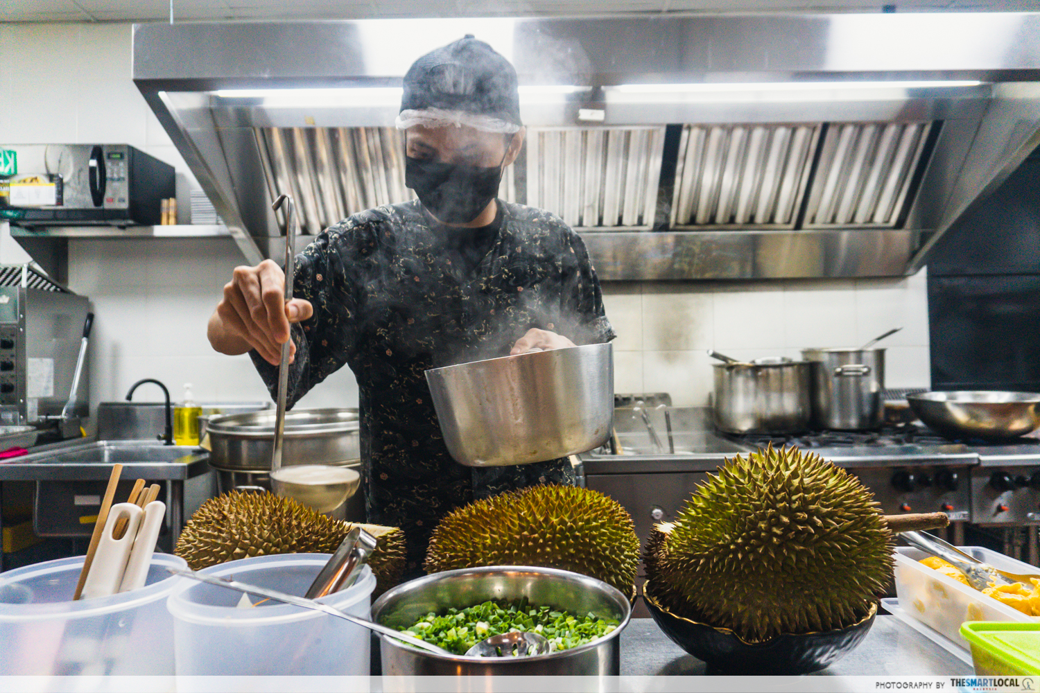 durian ramen - kitchen