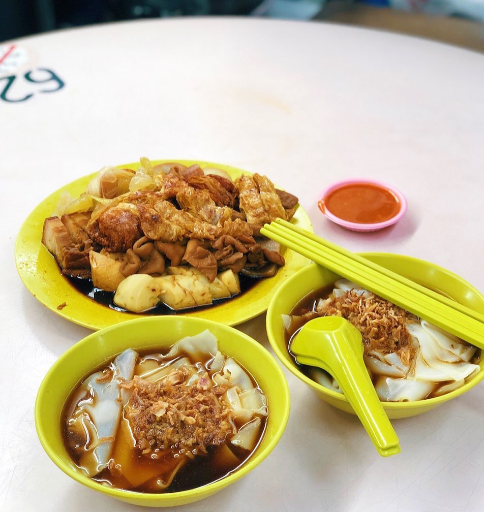 hawker dishes in Singapore - 284 koay chap dishes