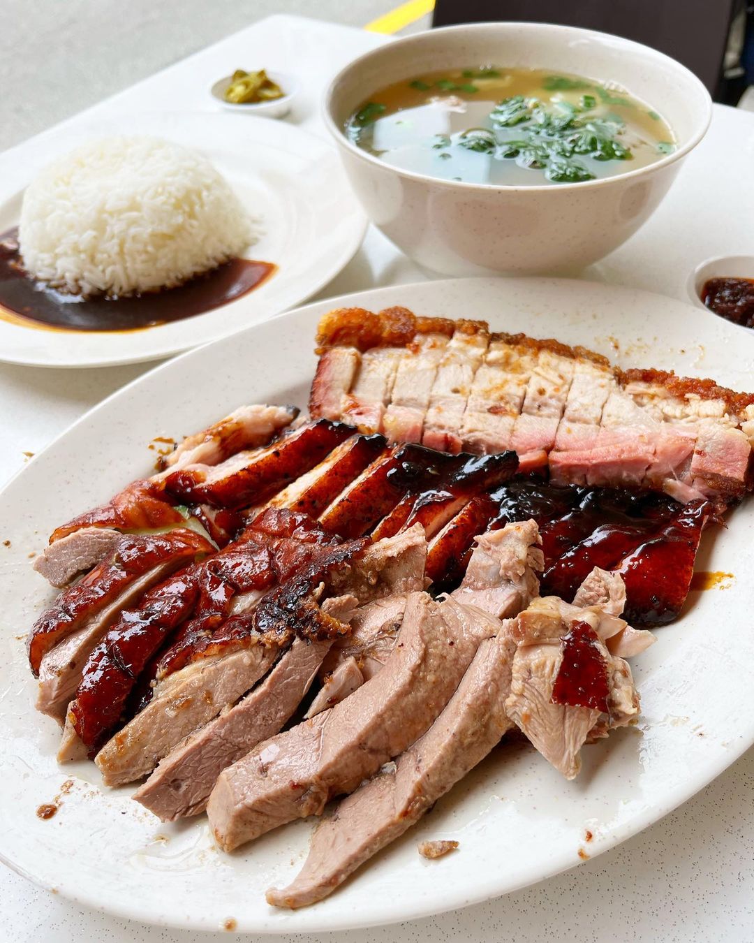 hawker dishes in singapore - hk roast meat platter