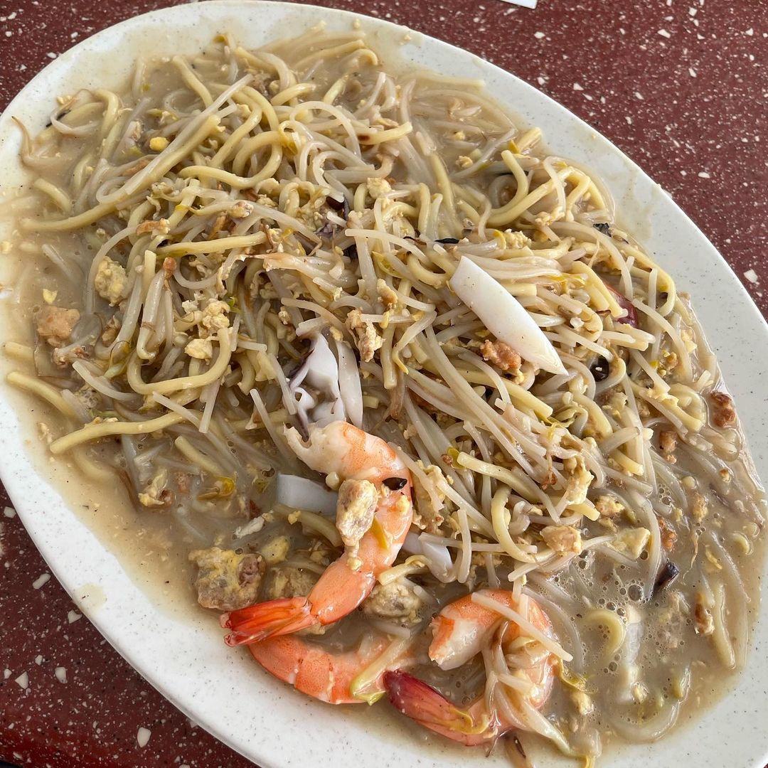 hawker dishes in Singapore - tian tian lai hokkien prawn mee
