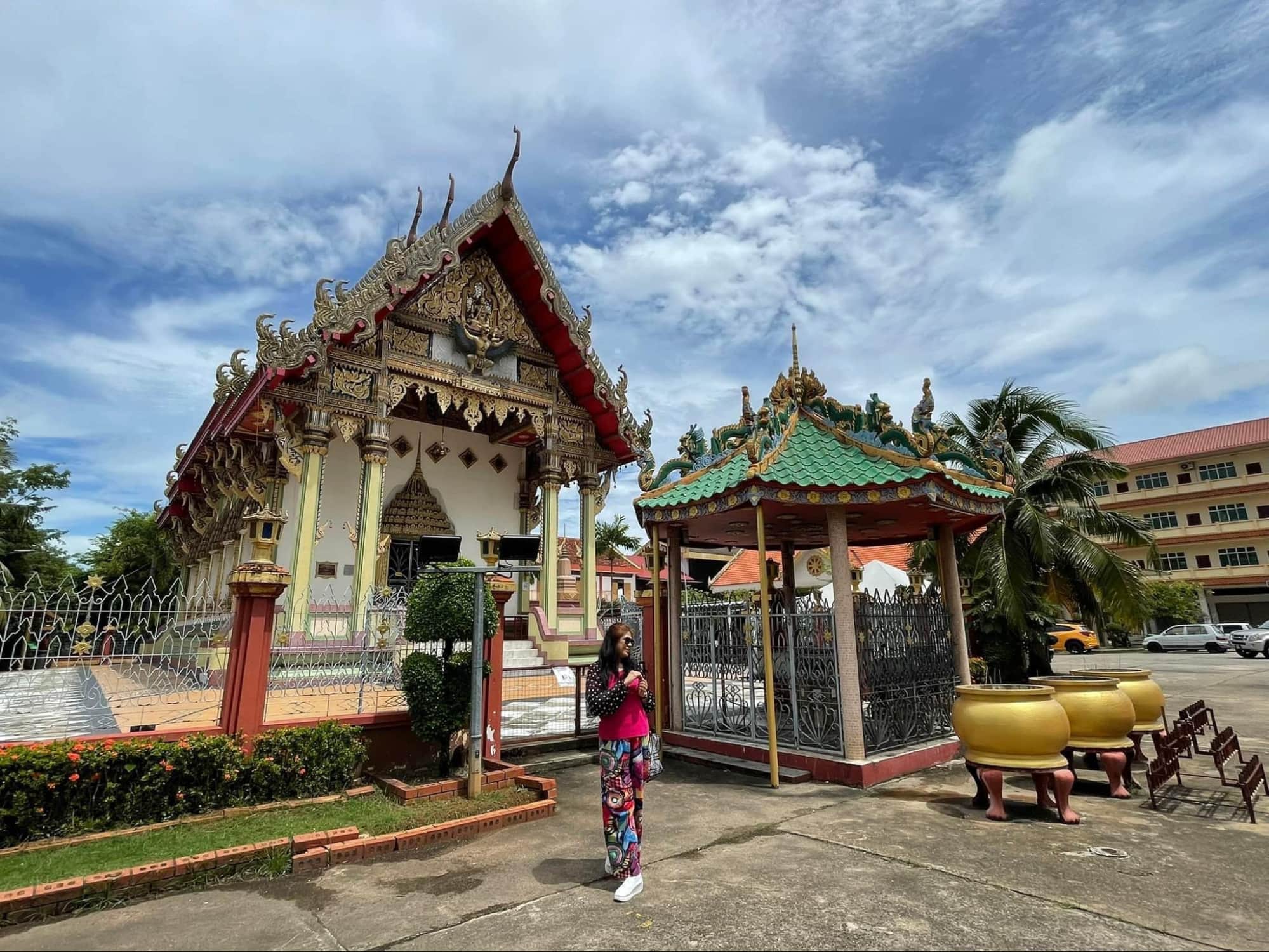Things to do in Kedah - Wat Nikrodharam temple