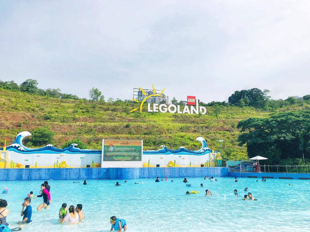 Water parks malaysia - legoland beach