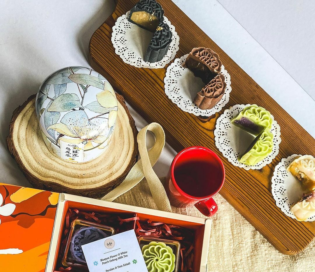 Rach Bakes Me Happy - snowskin mooncake set with tea