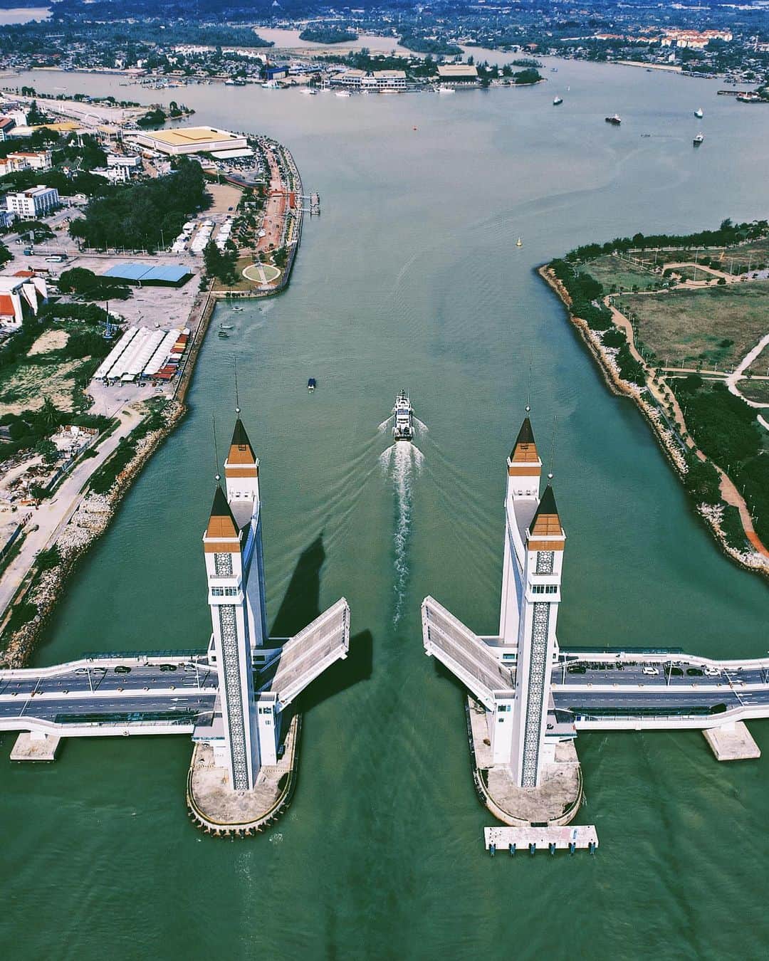 Bridges in Malaysia - Kuala Terengganu Drawbridge