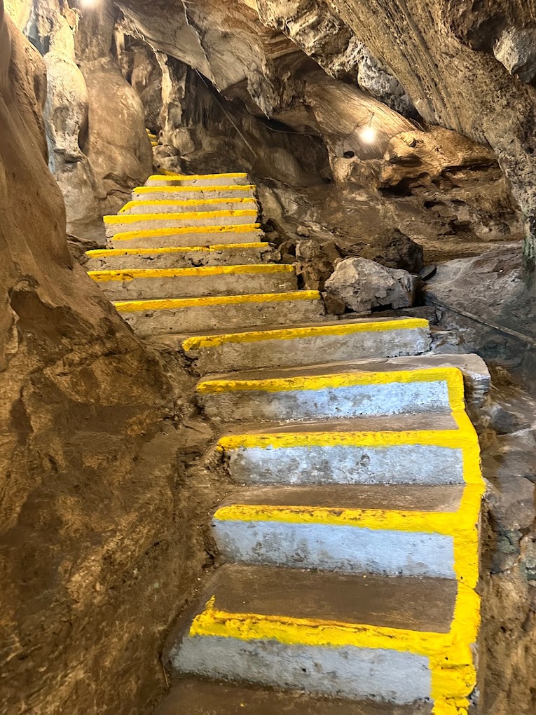 hidden chamber - cave temples in Ipoh