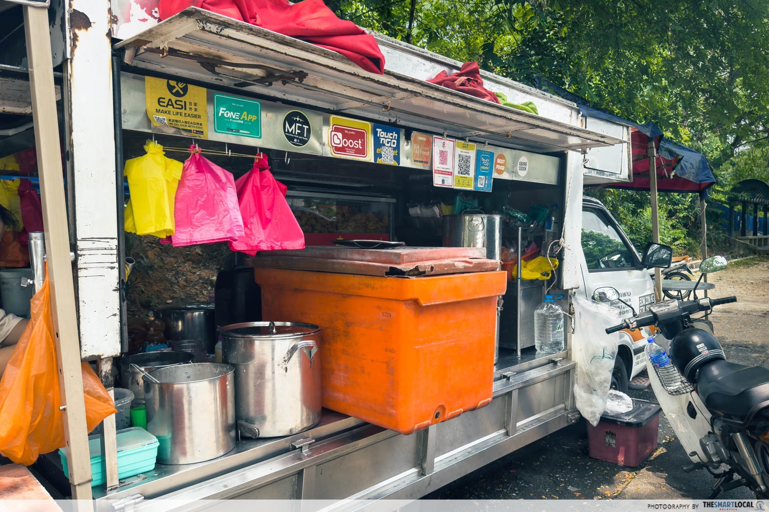 rojak & cendol aliff - roadside food truck