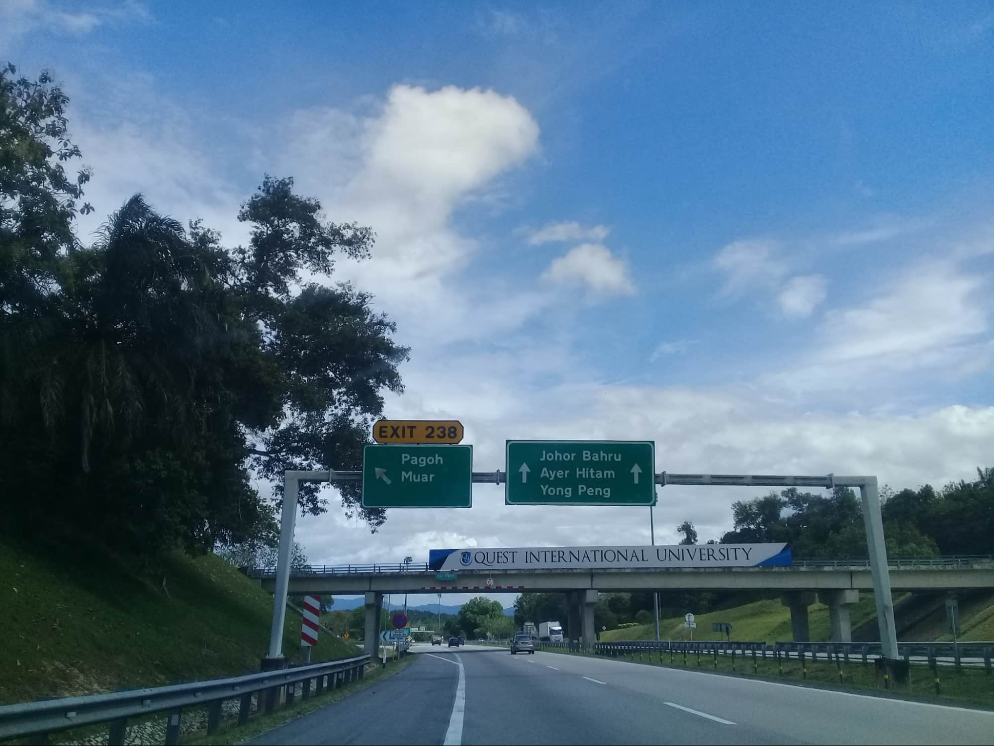 Haunted roads in Malaysia - Yong Peng