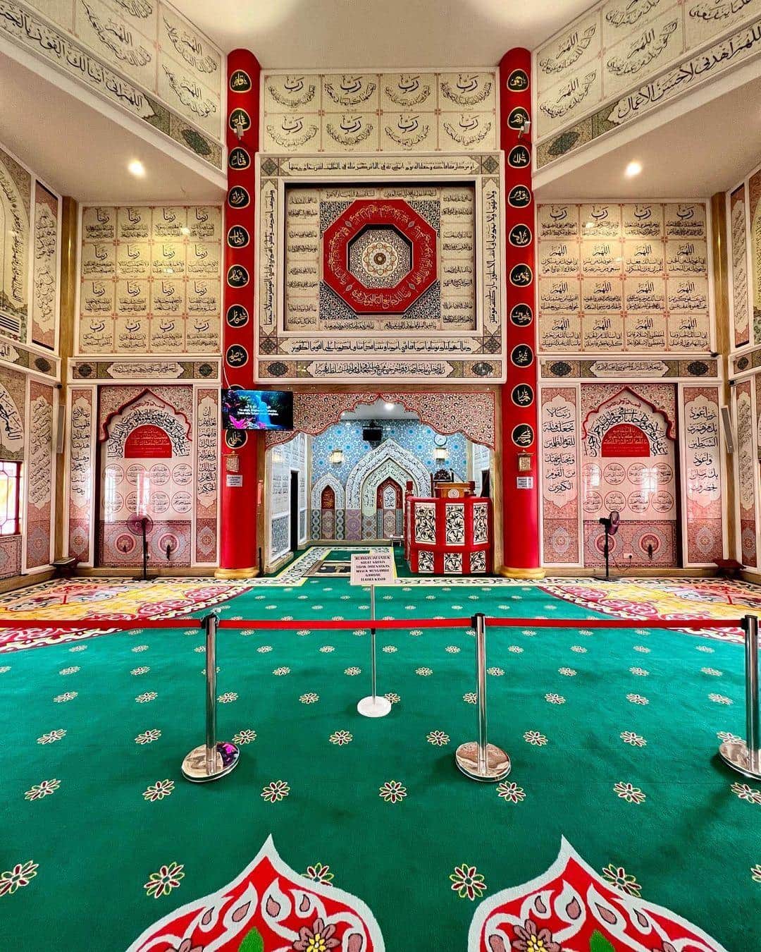 Masjid Al-Khairiah - interior