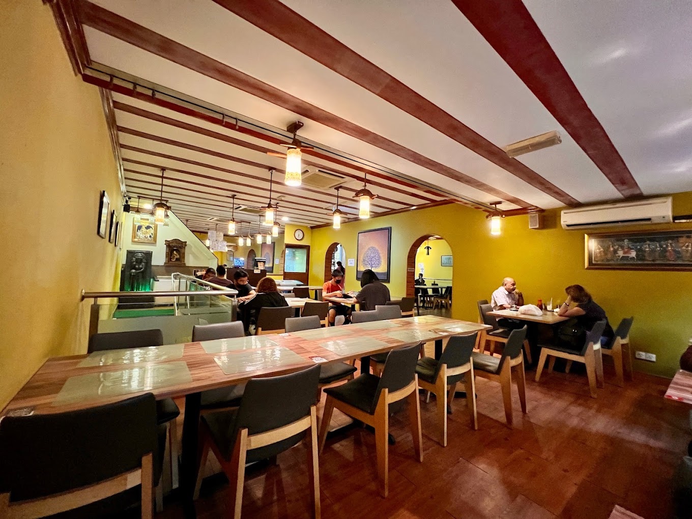 Indian Restaurants - Betel Leaf interior