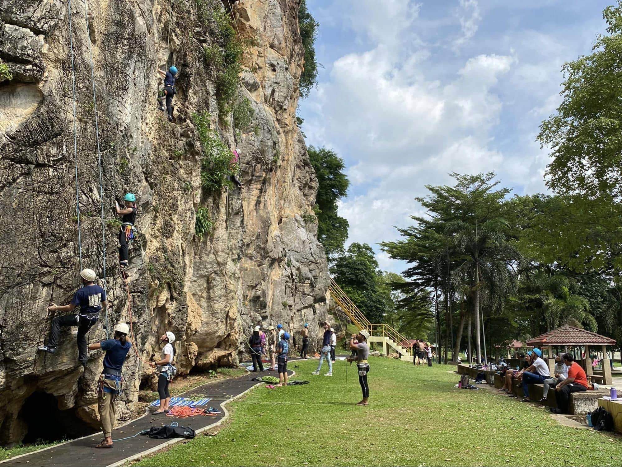 Rock climbing and bouldering in KL - Gua Damai Extreme Park