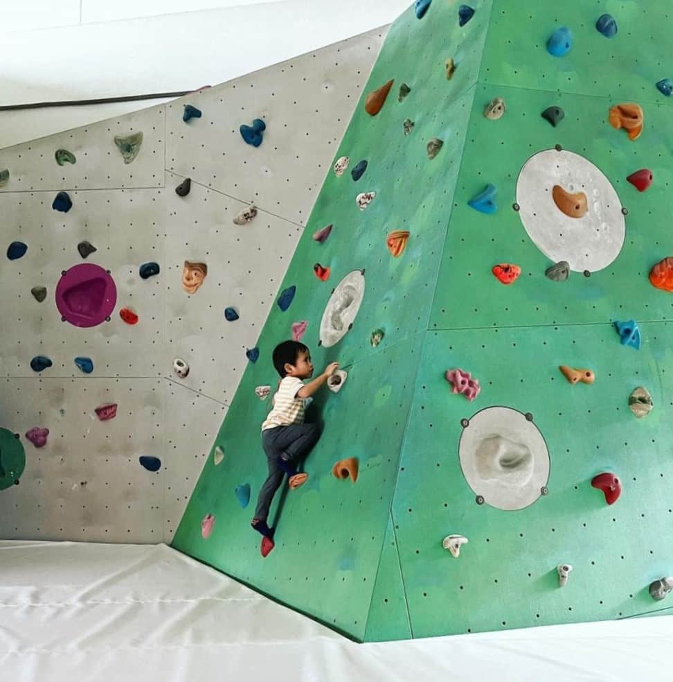 Rock climbing and bouldering in KL - kid-friendly wall