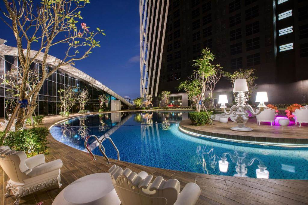 Boutique hotels in KL - AMI Suites swimming pool
