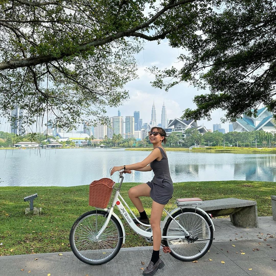 Picnic Spots In Klang Valley - Cycling at Taman Tasik Titiwangsa