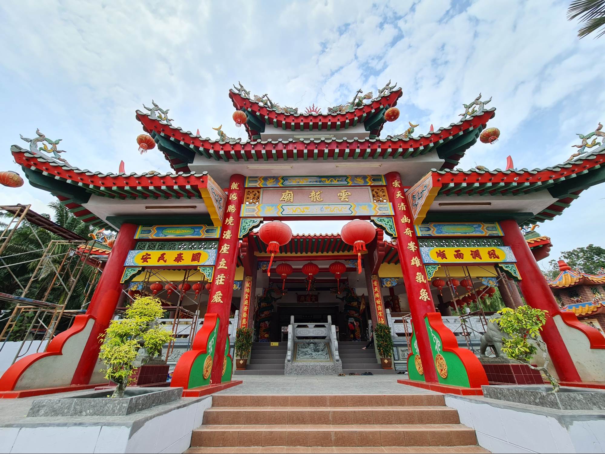 Things to do in Port Dickson - Wan Loong Temple