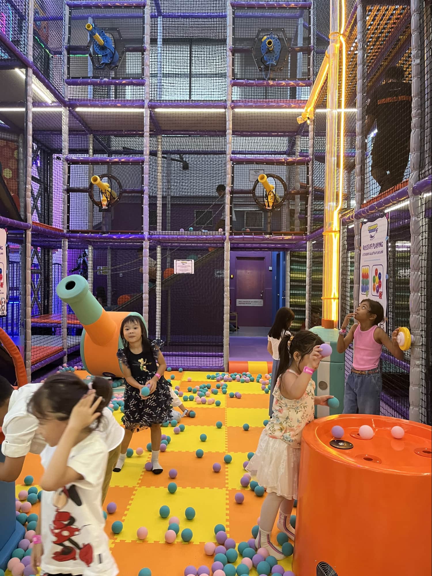 indoor playgrounds in KL - Starship Galactica