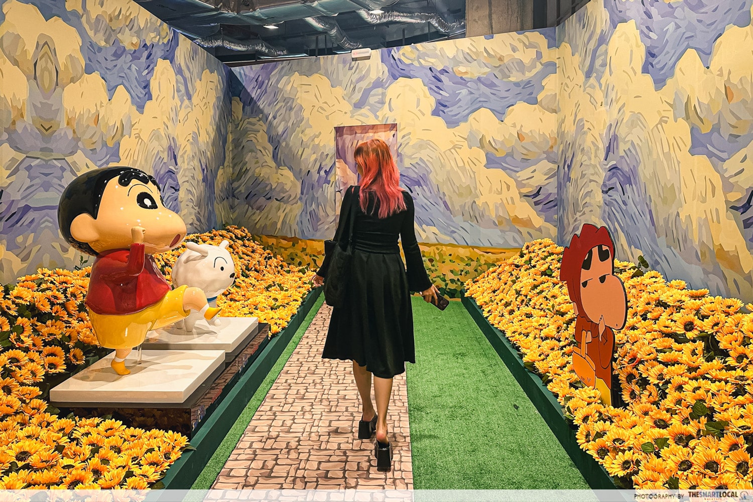 crayon shin-chan experience - van gogh sunflowers