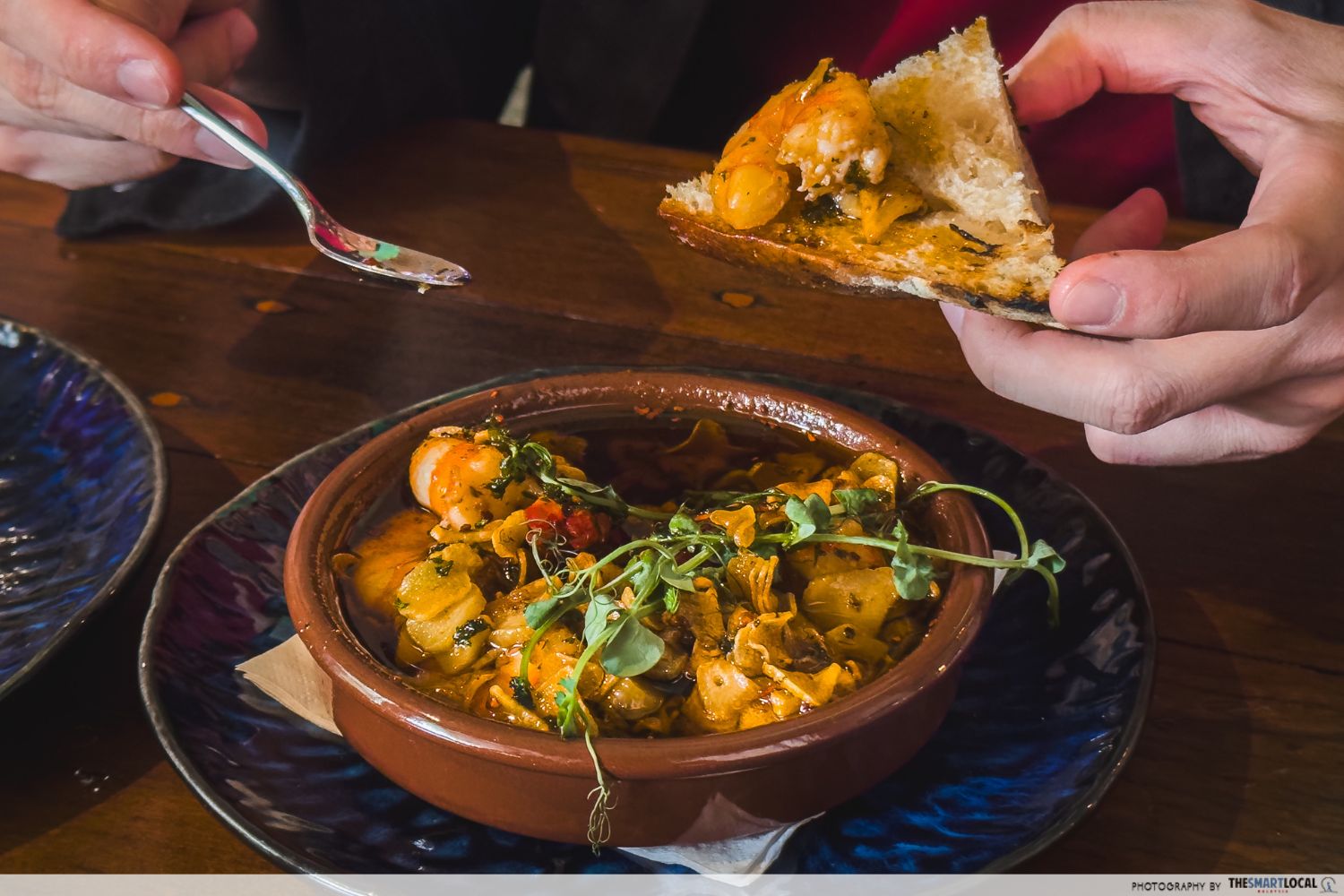 Southern Rock Seafood - gambas with bread