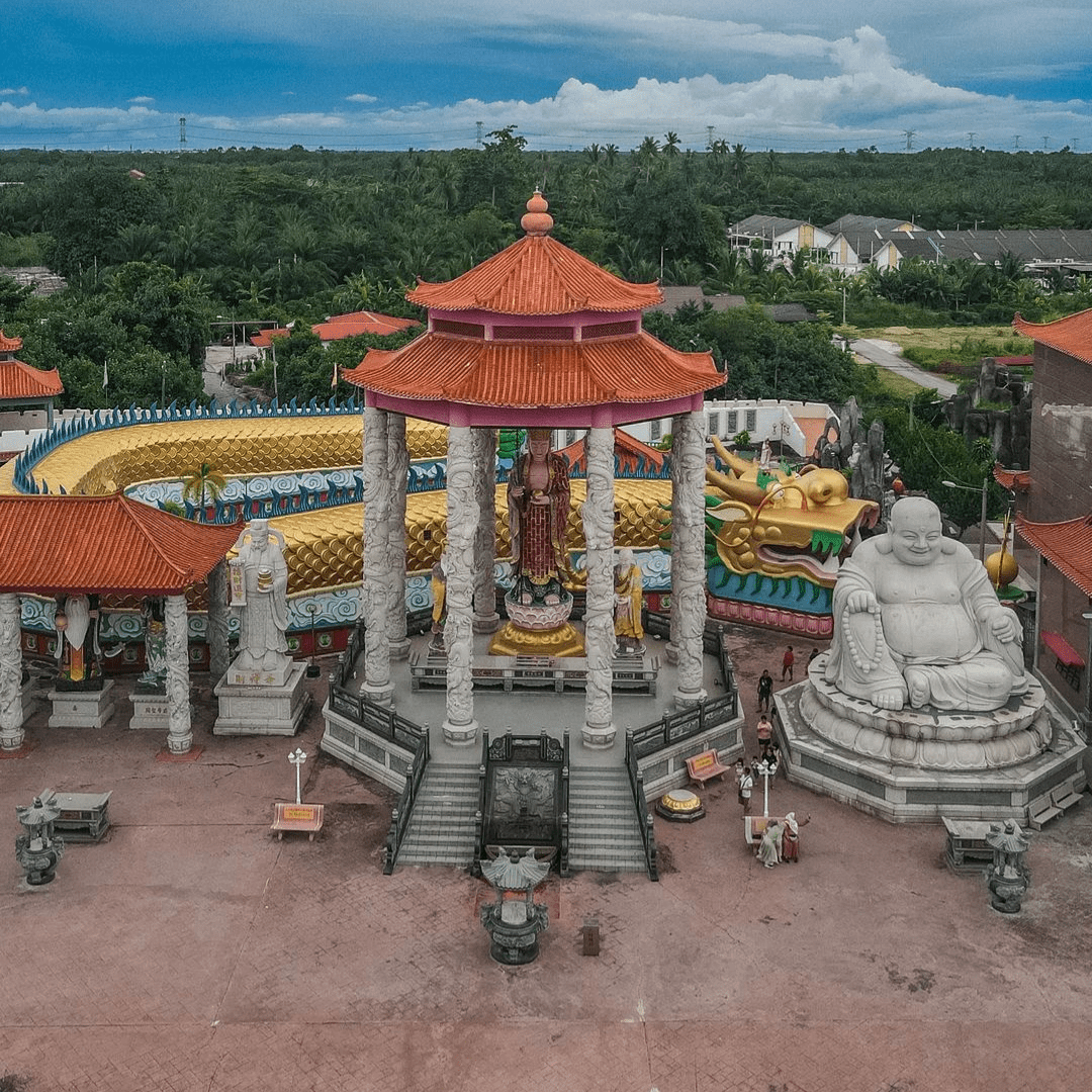 Tua Pek Kong Temple in Perak - dragon tunnel