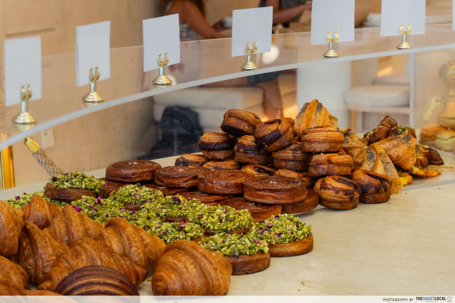 Etre Patisserie pastries 