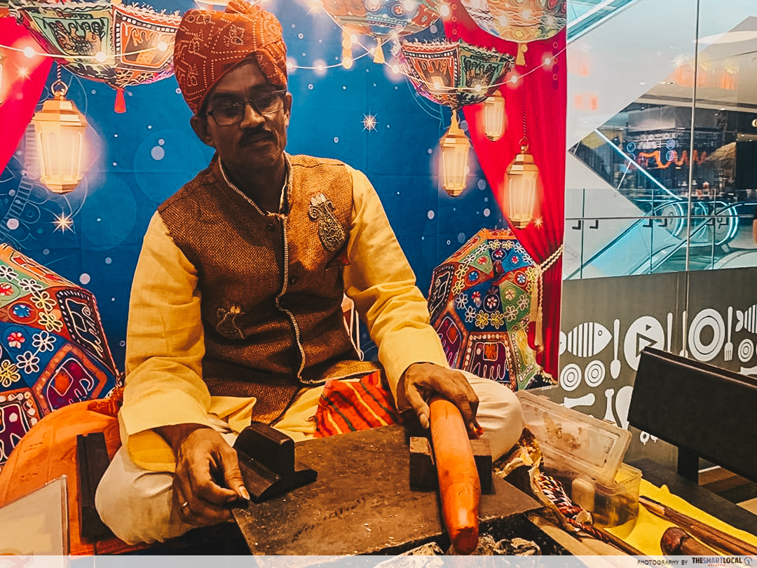 grand trunk road food festival - bangle maker