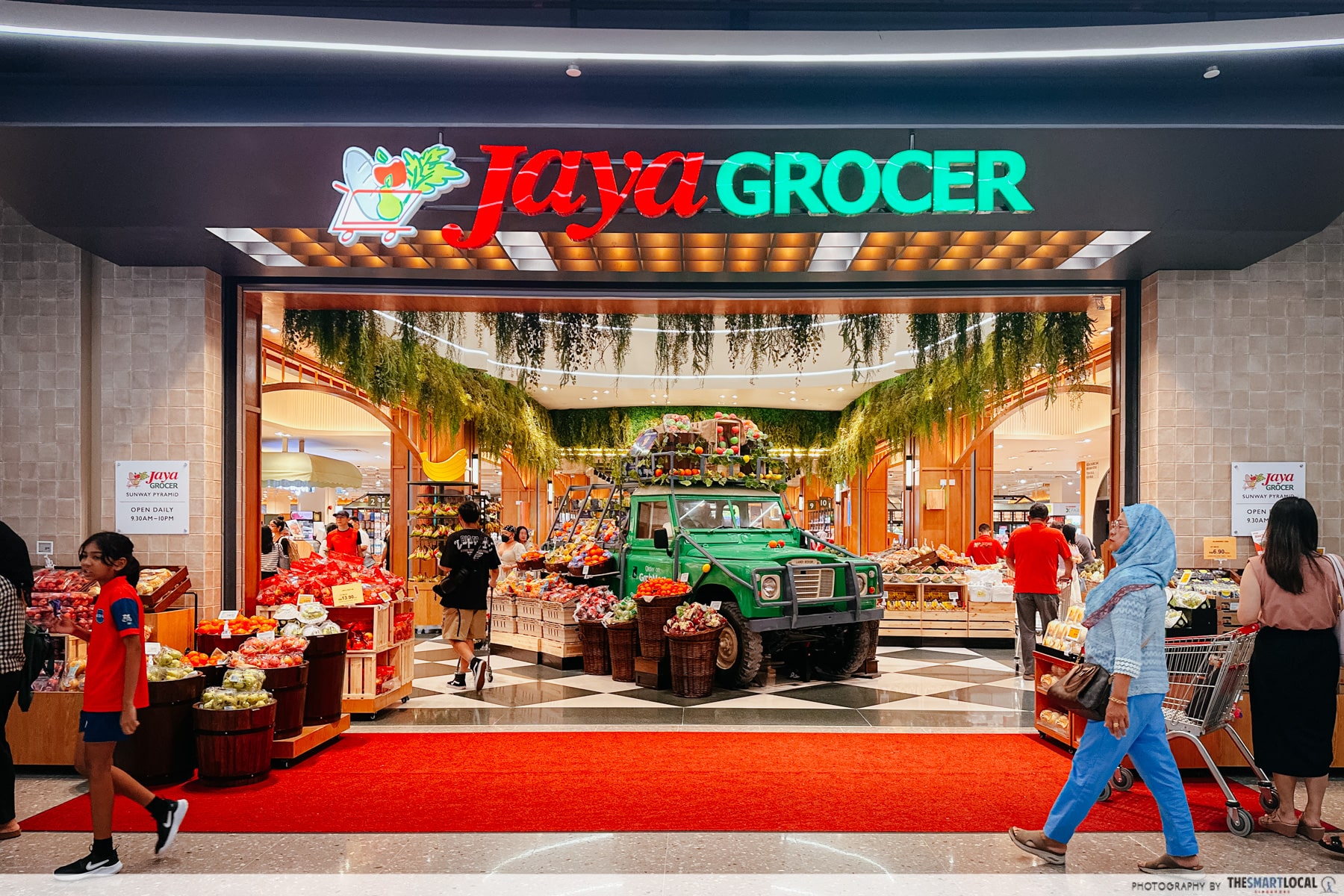 Sunway Pyramid Oasis - Jaya Grocer entrance