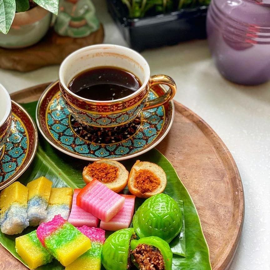 nyonya kuih - madam yong