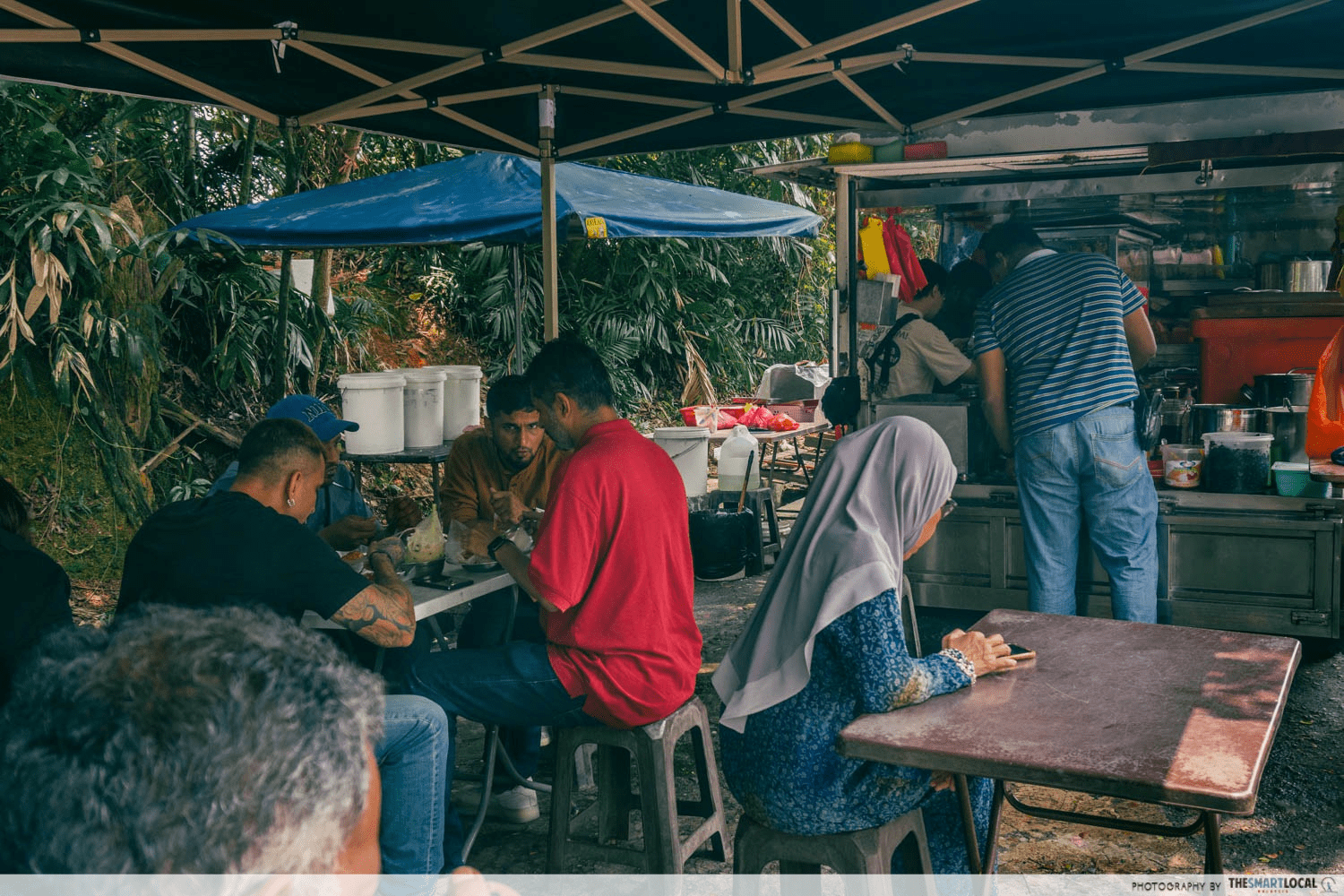 Rojak & Cendol Aliff - tables