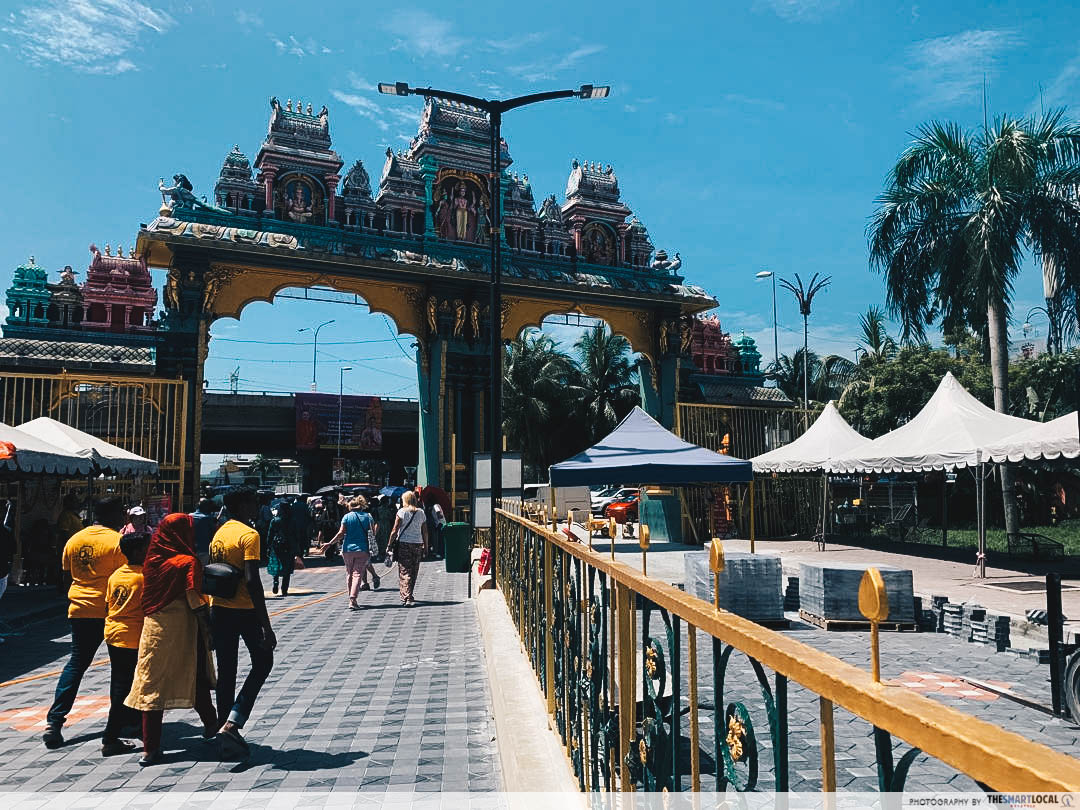 Entrance - Batu Caves guide