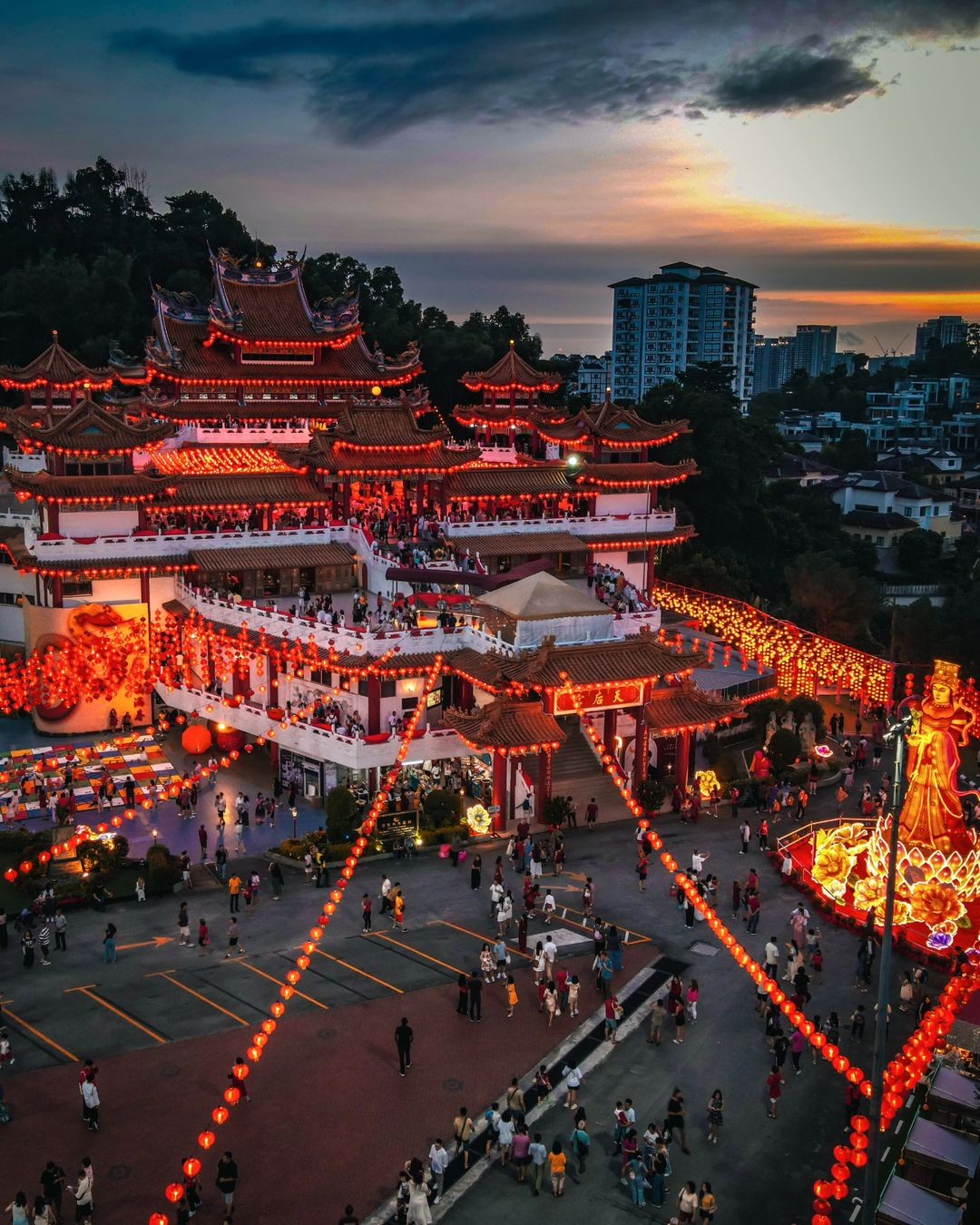 chinese temples in malaysia - thean hou temple