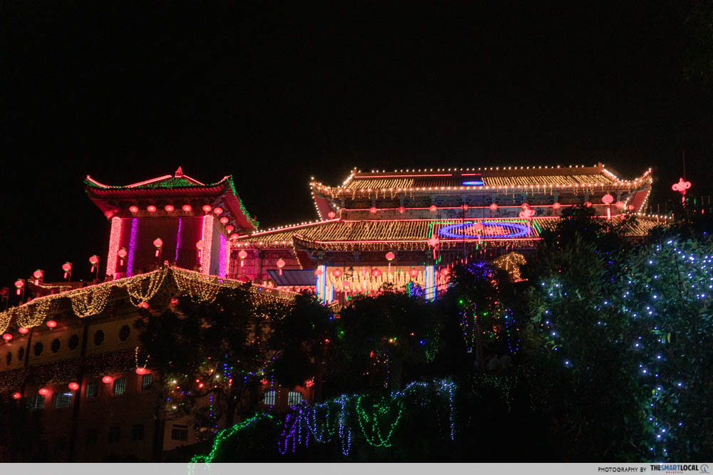 kek lok si cny - lighting