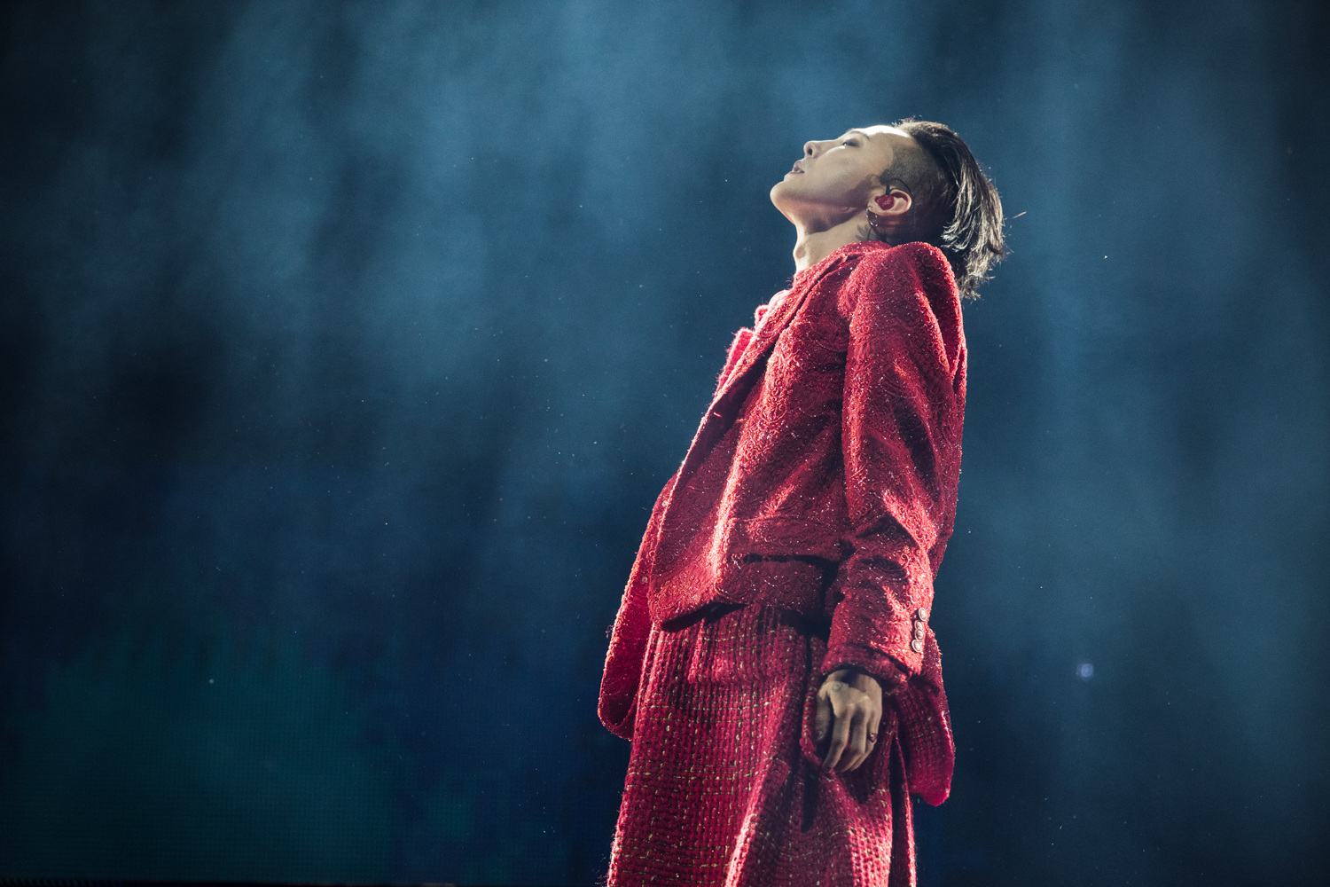 g-dragon world tour - concert