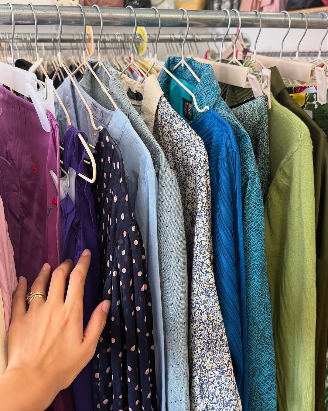 thrift shops in klang valley - looop