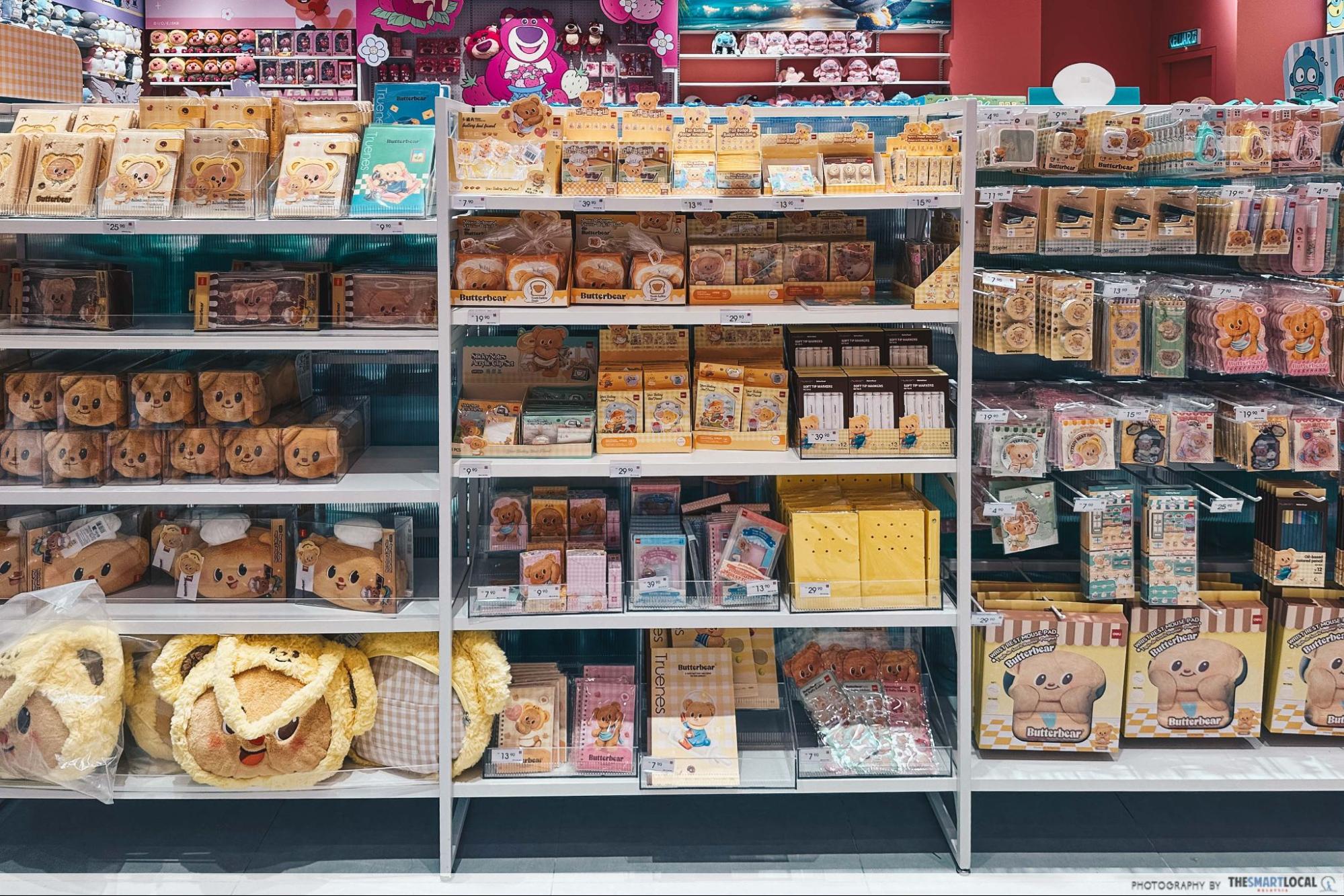 BUTTERBEAR MERCH MINISO - SHELF
