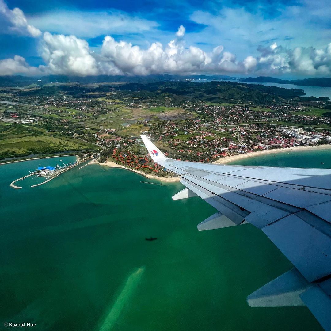 Plane - How to travel from KL to Langkawi