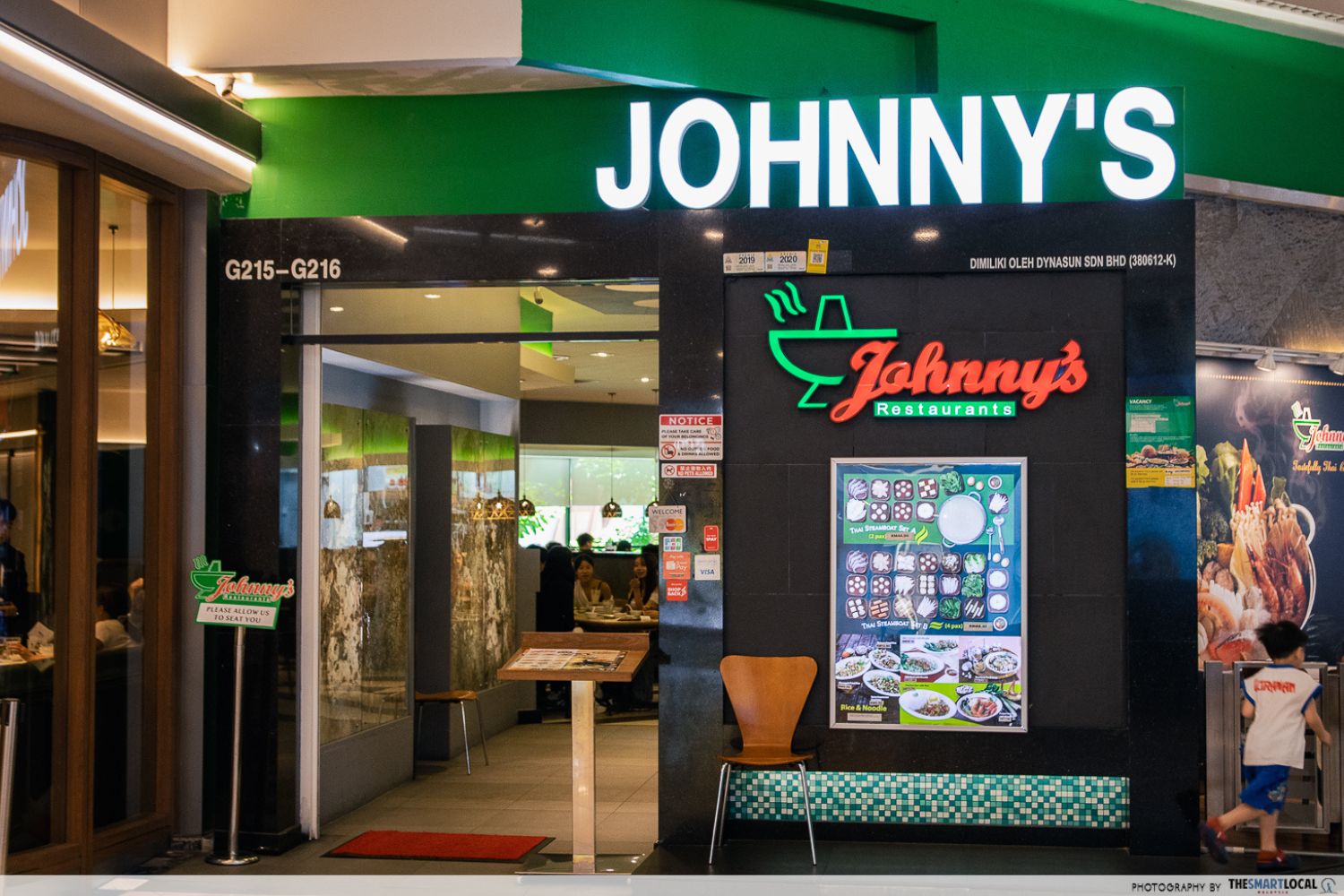 budget food at 1 utama shopping centre - johnny's restaurant
