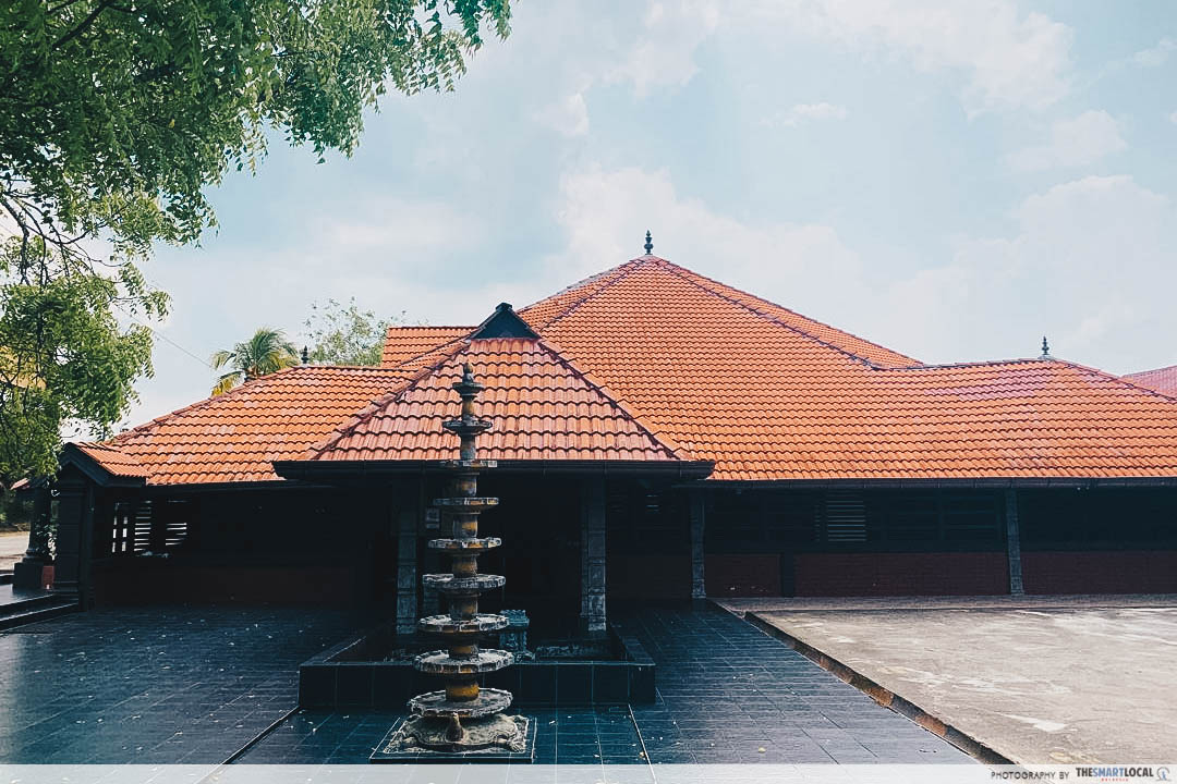 Entrance - Sri Mangala Chamundi Temple in Bahau