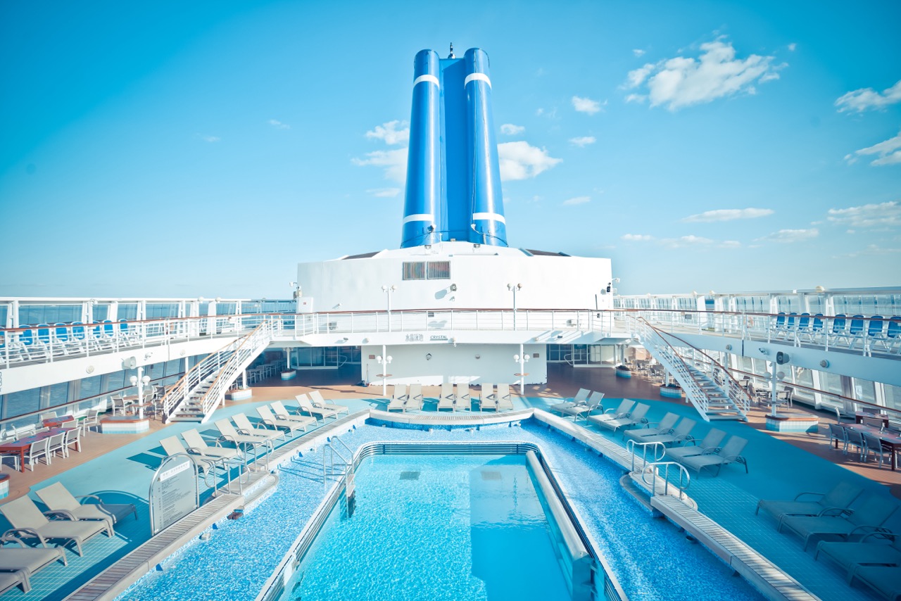Pool - Piano Land cruise is docking in Malaysia