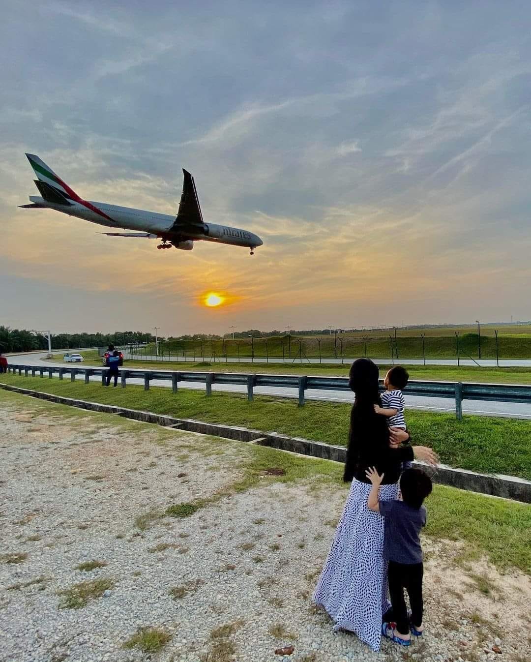 Sunset - Anjung Spotter in Kuala Lumpur International Airport (KLIA)