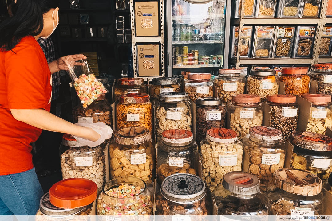 Xin Kwong Sang Woh in Kajang - biscuits