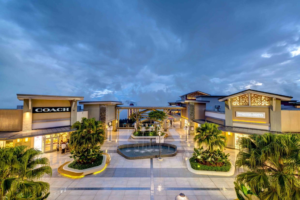 things to do genting highlands - premium outlets