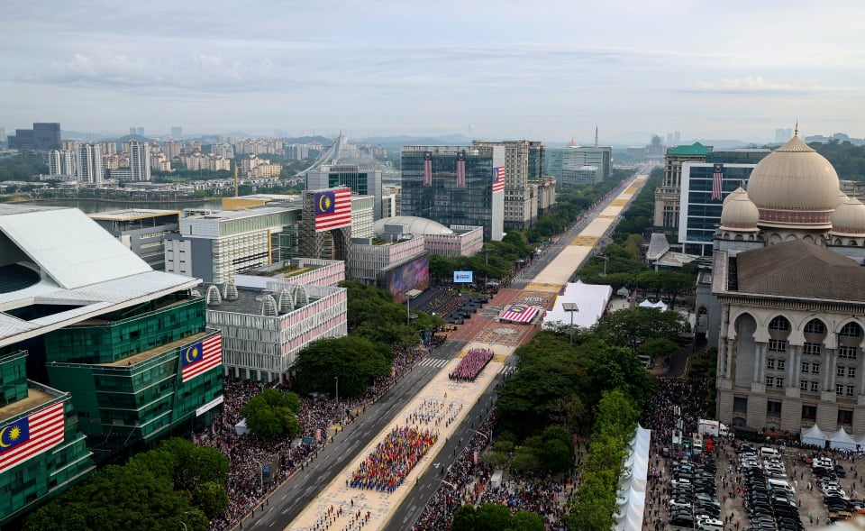 merdeka day 2025 parade - persiaran putrajaya