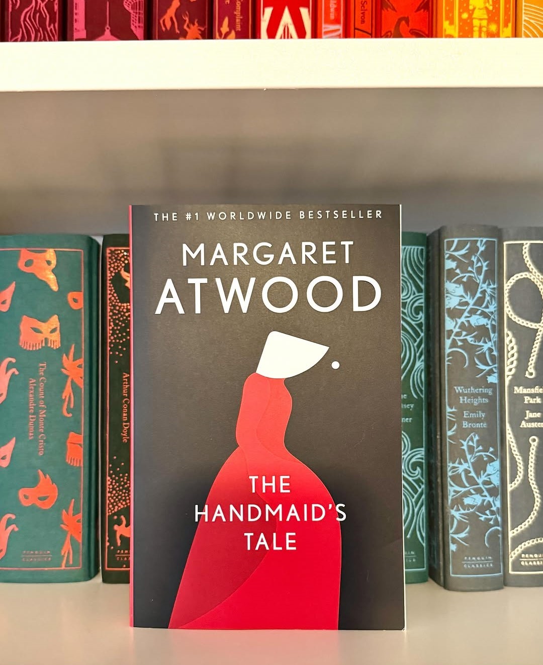 fiction books on feminism - the handmaid's tale