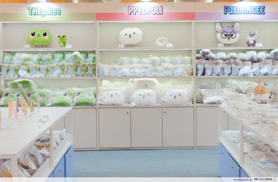 miniteen pop-up malaysia - merch