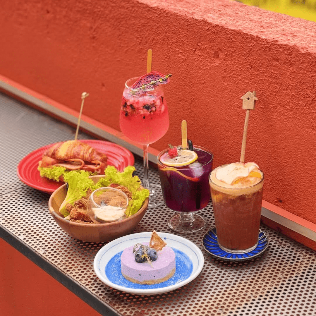 rooftop cafes restaurants kl - petra pudu