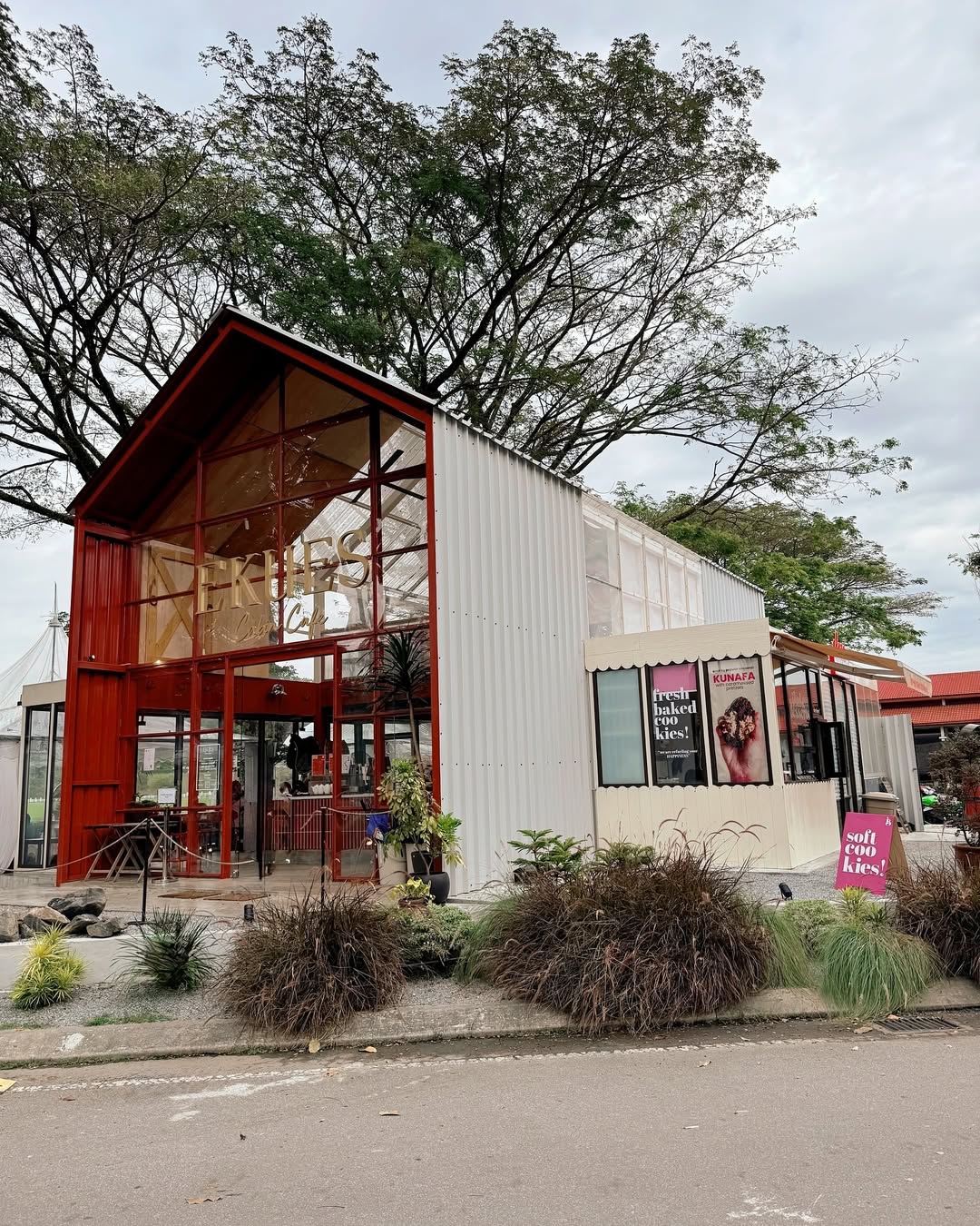 things to do putrajaya - Ekues Cabin Cafe